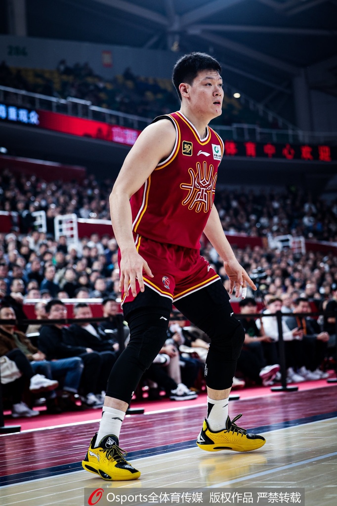 付政浩：横向对比来看 张宁比本赛季的任骏飞更配得上最佳第六人